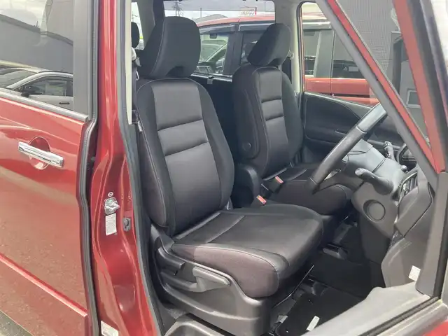 日産 セレナ ハイウェイスター プロパイロットED 静岡県 2017(平29)年 8万km マルーンレッド 2トーン エマージェンシーブレーキ/日産オリジナル9型ナビ（MM516D-L）/  ラジオ CD DVD SD Blu-ray Bluetooth/フルセグTV/フリップダウンモニター/前方ドライブレコーダー/ETC2.0/バックモニター/プロパイロット/両側パワースライドドア/電動パーキングブレーキ/オートブレーキホールド/レーンキープアシスト/LEDオートヘッドライト/フロントフォグランプ/リアロールサンシェード/純正16インチアルミホイール/純正フロアマット/インテリジェントキー×2本