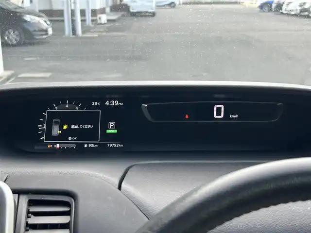 日産 セレナ ハイウェイスター プロパイロットED 静岡県 2017(平29)年 8万km マルーンレッド 2トーン エマージェンシーブレーキ/日産オリジナル9型ナビ（MM516D-L）/   CD DVD SD Blu-ray Bluetooth/フルセグTV/フリップダウンモニター/前方ドライブレコーダー/ETC2.0/バックモニター/プロパイロット/両側パワースライドドア/電動パーキングブレーキ/オートブレーキホールド/車線逸脱警報機能/LEDオートヘッドライト/フロントフォグランプ/リアロールサンシェード/純正16インチアルミホイール/純正フロアマット/インテリジェントキー×2本