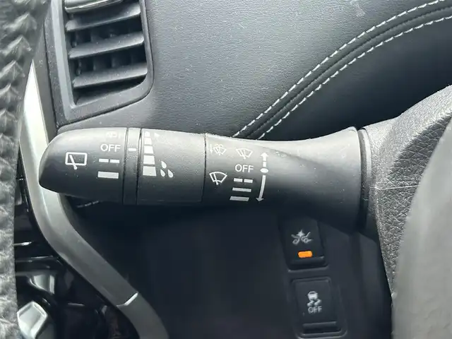 日産 セレナ ハイウェイスター プロパイロットED 静岡県 2017(平29)年 8万km マルーンレッド 2トーン エマージェンシーブレーキ/日産オリジナル9型ナビ（MM516D-L）/   CD DVD SD Blu-ray Bluetooth/フルセグTV/フリップダウンモニター/前方ドライブレコーダー/ETC2.0/バックモニター/プロパイロット/両側パワースライドドア/電動パーキングブレーキ/オートブレーキホールド/車線逸脱警報機能/LEDオートヘッドライト/フロントフォグランプ/リアロールサンシェード/純正16インチアルミホイール/純正フロアマット/インテリジェントキー×2本
