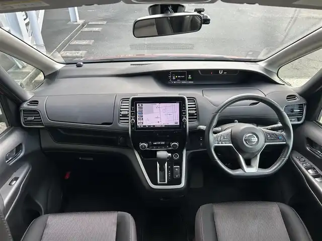 日産 セレナ ハイウェイスター プロパイロットED 静岡県 2017(平29)年 8万km マルーンレッド 2トーン エマージェンシーブレーキ/日産オリジナル9型ナビ（MM516D-L）/   CD DVD SD Blu-ray Bluetooth/フルセグTV/フリップダウンモニター/前方ドライブレコーダー/ETC2.0/バックモニター/プロパイロット/両側パワースライドドア/電動パーキングブレーキ/オートブレーキホールド/車線逸脱警報機能/LEDオートヘッドライト/フロントフォグランプ/リアロールサンシェード/純正16インチアルミホイール/純正フロアマット/インテリジェントキー×2本