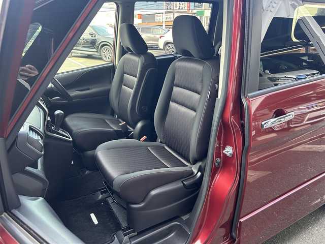 日産 セレナ ハイウェイスター プロパイロットED 静岡県 2017(平29)年 8万km マルーンレッド 2トーン エマージェンシーブレーキ/日産オリジナル9型ナビ（MM516D-L）/   CD DVD SD Blu-ray Bluetooth/フルセグTV/フリップダウンモニター/前方ドライブレコーダー/ETC2.0/バックモニター/プロパイロット/両側パワースライドドア/電動パーキングブレーキ/オートブレーキホールド/車線逸脱警報機能/LEDオートヘッドライト/フロントフォグランプ/リアロールサンシェード/純正16インチアルミホイール/純正フロアマット/インテリジェントキー×2本