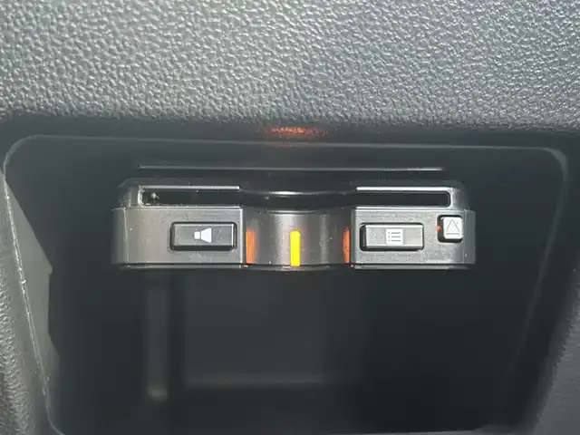 ダイハツ ムーヴ キャンバス G メイクアップ SA Ⅲ 静岡県 2018(平30)年 1.9万km スムースグレーマイカメタリック/ファイアークォーツレッドメタリック 2トーン 純正ナビ/　（AppleCarPaly/AndroidAuto/フルセグTV/DVD/CD）/寒冷地仕様/運転席シートヒーター/全方位カメラ/バックカメラ/両側パワースライドドア/衝突被害軽減システム/横滑り防止装置/レーンキープアシスト/オートマチックハイビーム/ETC/前方ドライブレコーダー/プッシュスタート/スマートキー/純正フロアマット/純正オプション15インチアルミホイール/付属：純正14インチスチールホイルタイヤ付き積み込み/LEDヘッドライト/ローダウン/純正サスペンション積み込み