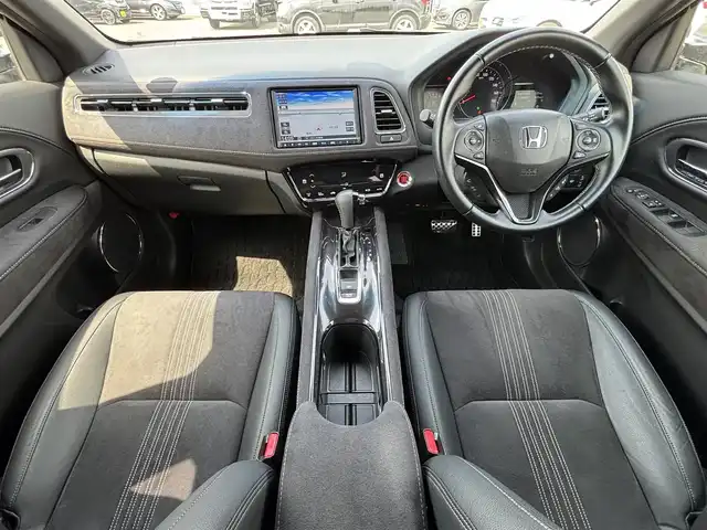 ホンダ ヴェゼル RS ホンダセンシング 大分県 2019(令1)年 2.9万km プラチナホワイトパール ・純正ナビ(CD.DVD.SD.BT.USB)/・バックカメラ/・フルセグテレビ/・レーダークルーズコントロール/・ドライブレコーダー/・ETC/・パドルシフト/・ステアリングリモコン/・シートヒーター/・ハーフレザーシート/・ブレーキホールド