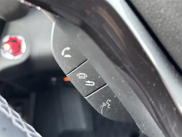 ホンダ ヴェゼル RS ホンダセンシング 大分県 2019(令1)年 2.9万km プラチナホワイトパール ・純正ナビ(CD.DVD.SD.BT.USB)/・バックカメラ/・フルセグテレビ/・レーダークルーズコントロール/・ドライブレコーダー/・ETC/・パドルシフト/・ステアリングリモコン/・シートヒーター/・ハーフレザーシート/・ブレーキホールド