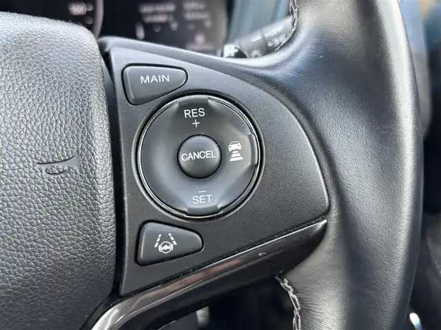 ホンダ ヴェゼル RS ホンダセンシング 大分県 2019(令1)年 2.9万km プラチナホワイトパール ・純正ナビ(CD.DVD.SD.BT.USB)/・バックカメラ/・フルセグテレビ/・レーダークルーズコントロール/・ドライブレコーダー/・ETC/・パドルシフト/・ステアリングリモコン/・シートヒーター/・ハーフレザーシート/・ブレーキホールド