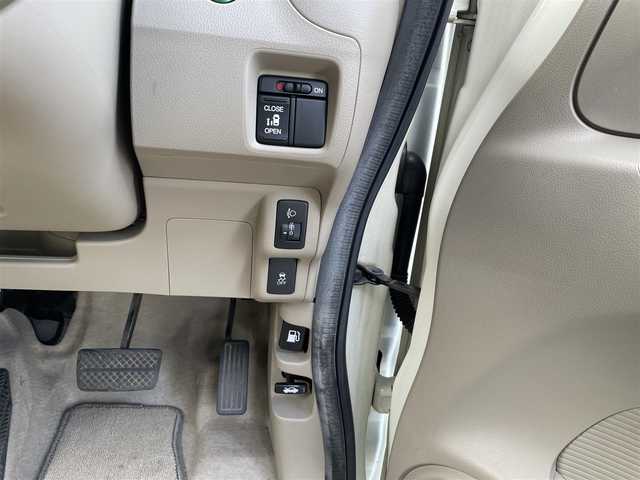 ホンダ Ｎ ＢＯＸ G Lパッケージ 佐賀県 2012(平24)年 6.6万km プレミアムホワイトパール （株)IDOMが運営する【じしゃロン佐賀店】の自社ローン専用車両になります。/こちらは現金またはオートローンご利用時の価格です。自社ローンご希望の方は別途その旨お申付け下さい/BTオーディオなし/・左電動スライドドア　　/・パナソニックナビ/フルセグ/ＤＶＤ/ＣＤ