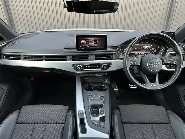 アウディ Ａ４ 2.0TFSIスポーツ S ライン PKG 福島県 2016(平28)年 3.9万km グレイシアホワイトメタリック 純正ナビ(CD/DVD/BT/SD/AUX)/フルセグTV/アクティブレーンアシスト/クルーズコントロール/ETC/オートホールド/ステアリングスイッチ/パドルシフト/前方ドライブレコーダー/パワーシート/シートヒーター/バーチャルコクピット/純正18AW/純正フロアマット/取扱説明書/保証書/スペアキー