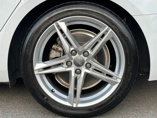 アウディ Ａ４ 2.0TFSIスポーツ S ライン PKG 福島県 2016(平28)年 3.9万km グレイシアホワイトメタリック 純正ナビ(CD/DVD/BT/SD/AUX)/フルセグTV/アクティブレーンアシスト/クルーズコントロール/ETC/オートホールド/ステアリングスイッチ/パドルシフト/前方ドライブレコーダー/パワーシート/シートヒーター/バーチャルコクピット/純正18AW/純正フロアマット/取扱説明書/保証書/スペアキー