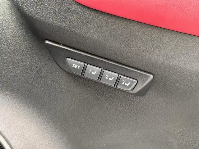レクサス ＮＸ 300h バージョンL 宮城県 2020(令2)年 5.2万km ソニッククォーツ パノラミックビューモニターセット/・パノラミックビューモニター/・パーキングサポートブレーキ（静止物）/ブラインドスポットモニターセット/・ブラインドスポットモニター/・リアクロストラフィックアラート/＝＝＝/セーフティシステムプラス/・プリクラッシュセーフティ/・レーントレーシングアシスト/・アダプティブハイビームシステム/・レーダークルーズコントロール/・ロードサインアシスト/・先行車発進告知機能/純正ナビ/・CD/DVD/・Bluetooth/・フルセグTV/ビルトインETC2.0/AC100V/100Wコンセント/ハンズフリーパワーバックドア/本革シート/シートシートヒーター（前席/後席）/シートベンチレーション（前席）/パワーシート（運転席メモリー機能付）/電動格納/リクライニング機能付シート（リア）/ステアリングヒーター/電動パーキングブレーキ/ブレーキホールド/角型3眼LEDヘッドランプ/フォグランプ/ヘッドランプクリーナー/スマートキー＆プッシュスタート/純正18インチAW/純正フロアマット