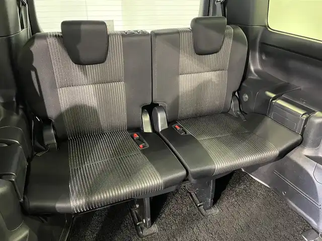 トヨタ ヴォクシー ZS 煌 愛知県 2018(平30)年 8万km イナズマスパーキングブラックガラスフレーク 純正１０．５インチナビ/（AF/FM/CD/DVD/フルセグTV/SD/Bluetooth）　/モデリスタフルエアロ/トヨタセーフティセンス/　ー衝突軽減システム/　－レーンキープアシスト/　－オートマチックハイビーム/　－クルーズコントロール/　－先行車発進告知/両側電動スライドドア　/ビルトインＥＴＣ　/ＬＥＤヘッドライト　/バックカメラ　/ドライブレコーダー　/プッシュスタート/スマートストップ/スマートキー/純正フロアマット/純正アルミホイール
