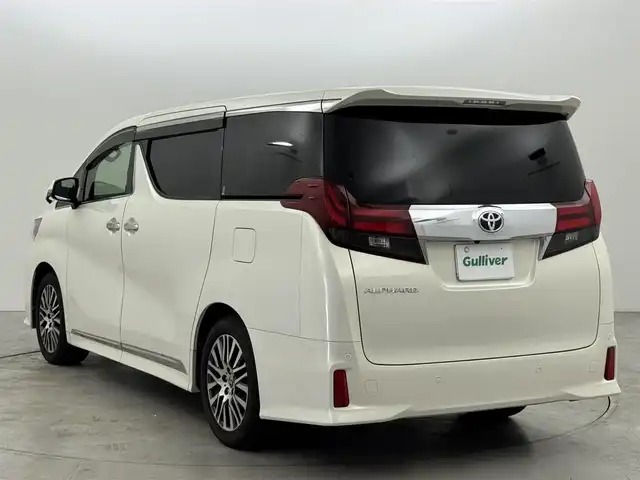 トヨタ アルファード S Cパッケージ 福岡県 2017(平29)年 4.9万km ラグジュアリーホワイトパールクリスタルシャインガラスフレーク 後席モニター　/社外１０型ナビ／フルセグＴＶ　/バックカメラ　/クルーズコントロール　/コーナーセンサー　/衝突軽減ブレーキ　/アクセル踏み間違い防止　/ＭＴモード付ＡＴ　/両側電動スライドドア　/ステアリングヒーター　/シートメモリー付きパワーシート　/パワーバックドア　/ＬＥＤヘッドライト