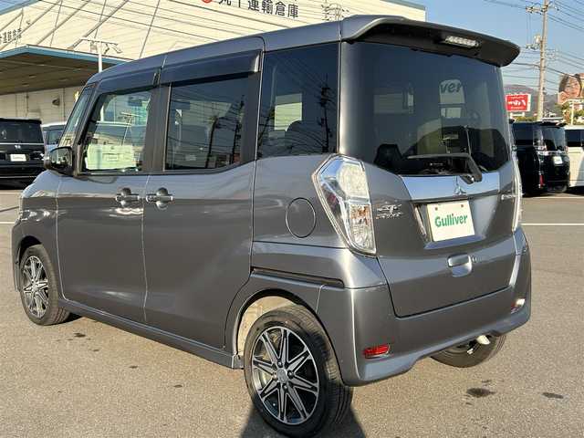 三菱 ｅＫスペース カスタムT e－アシスト 岡山県 2017(平29)年 4.6万km チタニウムグレーメタリック 登録時走行距離45873km/社外ナビ/フルセグTV(AM/FM/CD/DVD/Bluetooth)/バックカメラ/両側パワースライドドア/ETC/ドライブレコーダー/衝突被害軽減システム/クルーズコントロール/アイドリングストップ/横滑り防止装置/電動格納ミラー/スマートキー/プッシュスタート/純正フロアマット/15インチ純正AW