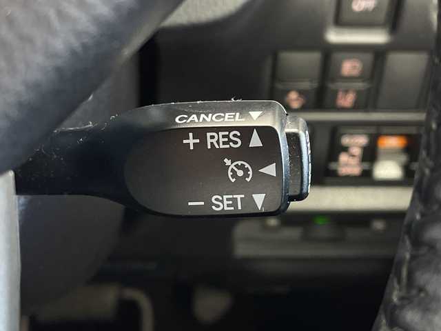 トヨタ ヴォクシー ZS 煌Ⅲ 茨城県 2021(令3)年 4.9万km ホワイトパールクリスタルシャイン 純正９インチナビ　バックモニター　フリップダウンモニター　衝突被害軽減ブレーキ　両側電動スライドドア　スマートキー　フルセグＴＶ　クルコン　ＥＴＣ　コーナーセンサー　横滑り防止装置　プッシュスタート