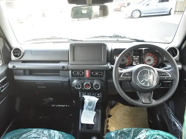 スズキ ジムニー ノマド FC 神奈川県 2025(令7)年 0.1千km 黒 ワンオーナー/セーフティサポート（予防安全技術）/：デュアルブレーキサポート/：誤発進抑制機能/：後退時ブレーキサポート/：後方誤発進抑制機能/：車線逸脱警報機能/：ハイビームアシスト/：アダプティブクルーズコントロール/：標識認識機能/：ふらつき警報機能/：先行車発進お知らせ機能/純正15インチアルミホイール/シートヒーター（前席）/純正LEDヘッドライト/：フロントフォグライト/：ヘッドランプウォッシャー