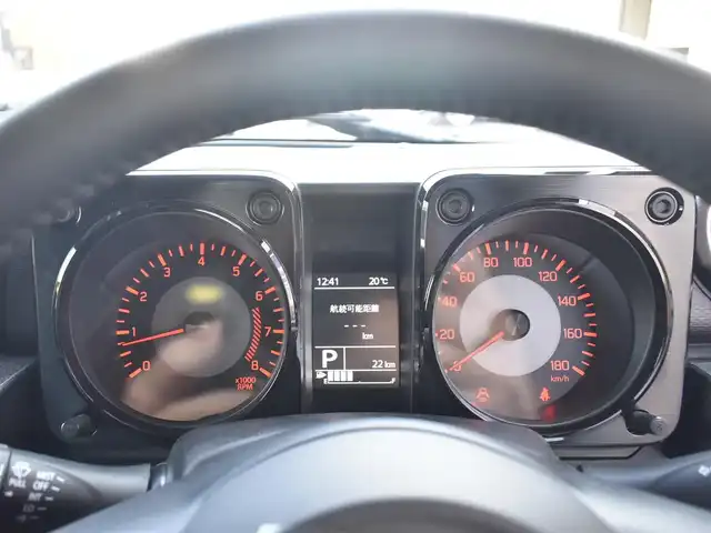 スズキ ジムニー ノマド FC 神奈川県 2025(令7)年 0.1千km 黒 ワンオーナー/セーフティサポート（予防安全技術）/：デュアルブレーキサポート/：誤発進抑制機能/：後退時ブレーキサポート/：後方誤発進抑制機能/：車線逸脱警報機能/：ハイビームアシスト/：アダプティブクルーズコントロール/：標識認識機能/：ふらつき警報機能/：先行車発進お知らせ機能/純正15インチアルミホイール/シートヒーター（前席）/純正LEDヘッドライト/：フロントフォグライト/：ヘッドランプウォッシャー