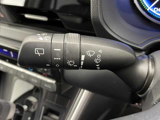 トヨタ ノア ハイブリッド S－Z 長野県 2022(令4)年 5.8万km アティチュードブラックマイカ 4WD/純正メモリナビ&フルセグTV&CD&DVD&USB&BT/純正フリップダウンモニター/トヨタセーフティセンス/アダプティブクルーズコントロール/レーンディパーチャーアラート/プリクラッシュセーフティー/クリアランスソナー/プロアクティブドライビングアシスト/パーキングサポートブレーキ/オートマチックハイビーム/ロードサインアシスト/先行車発進告知/快適便利パッケージ/パワーバックドア/ユニバーサルステップ/nanoe/両側パワースライドドア/ハーフレザーシート/前席シートヒーター/ステアリングスイッチ/ステアリングヒーター/2列目サンシェード/ウォークスルー/バックカメラ/ビルトインETC/LEDヘッドライト/オートライト/電動格納ミラー/ウィンカーミラー/電動ホールド/オートホールド/純正16インチAW装着/純正フロアマット/プッシュスタート/スマートキー