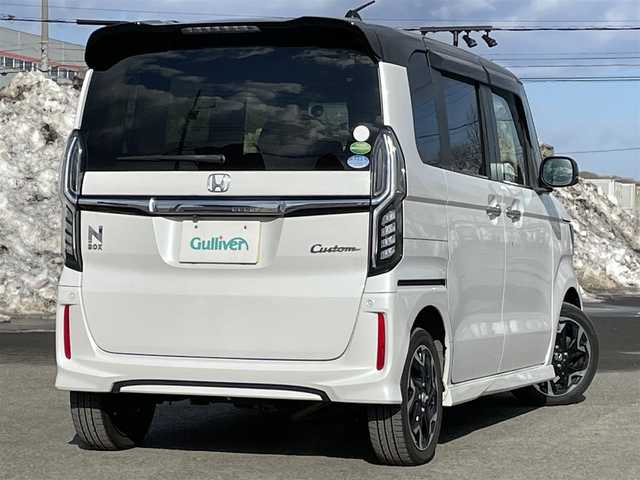 ホンダ Ｎ ＢＯＸ カスタム G L ターボ ホンダセンシング 道央・札幌 2019(平31)年 13.8万km パールⅡ ４WD/ホンダセンシング/社外メモリーナビ/CD/DVD/BT/フルセグ/衝突被害軽減ブレーキ/横滑り防止装置/アダプティブクルーズコントロール/レーンキープアシスト/リヤコーナーセンサー/バックカメラ/ビルトインETC/ドライブレコーダー/アイドリングストップ/ECONモード/両側パワースライドドア/前席シートヒーター/ハーフレザーシート/革巻きステアリング/ステアリングリモコン/パドルシフト/プッシュスタート/スマートキー/LEDヘッドライト/オートライト/オートハイビーム/フォグランプ/電動格納ミラー/ヒーテッドドアミラー/ウィンカーミラー/純正フロアマット/ドアバイザー