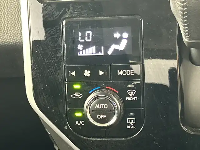 トヨタ ルーミー カスタムG 愛知県 2020(令2)年 4.4万km パールホワイトⅢ 禁煙車/純正7インチナビ/（CD/DVD/フルセグTV/Bluetooth/AM/FM)/バックカメラ/スマートアシストIII/・衝突軽減ブレーキ/・レーンキープアシスト/・オートマチックハイビーム/・クリアランスソナー/・誤発進抑制機能/ETC/両側パワースライドドア/アイドリングストップ/純正アルミホイール/スマートキー/プッシュスタート/スペアキー有/フロアマット/横滑り防止装置/LEDヘッドライト/フロントフォグライト