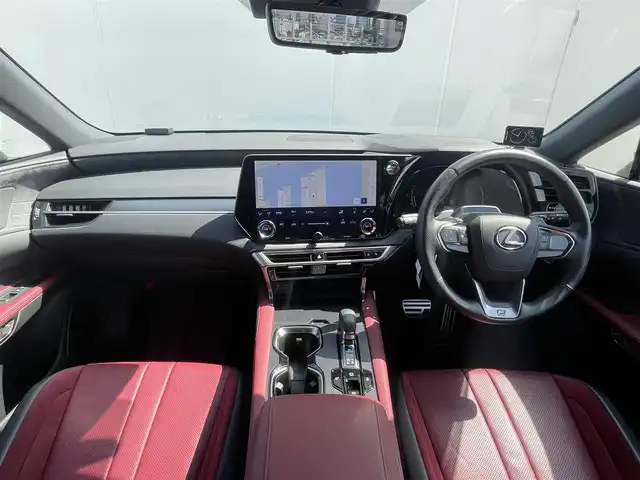 レクサス ＲＸ 500h Fスポーツパフォーマンス 東京都 2023(令5)年 1.9万km グラファイトブラックガラスフレーク マークレビンソンサウンドシステム/パノラマルーフ/スポーティエアロパッケージ/純正OP21インチAW/オレンジキャリパー/赤/黒コンビレザー