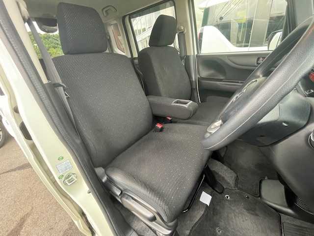 ホンダ Ｎ ＢＯＸ G Lパッケージ 静岡県 2014(平26)年 10.8万km プレミアムホワイトパール ワンオーナー/純正メモリナビ/AM/FM/CD/DVD/BT/フルセグ/バックカメラ/左側パワースライドドア/純正フロアマット/プッシュスタート/スマートキー/ETC/オートライト/キセノンライト
