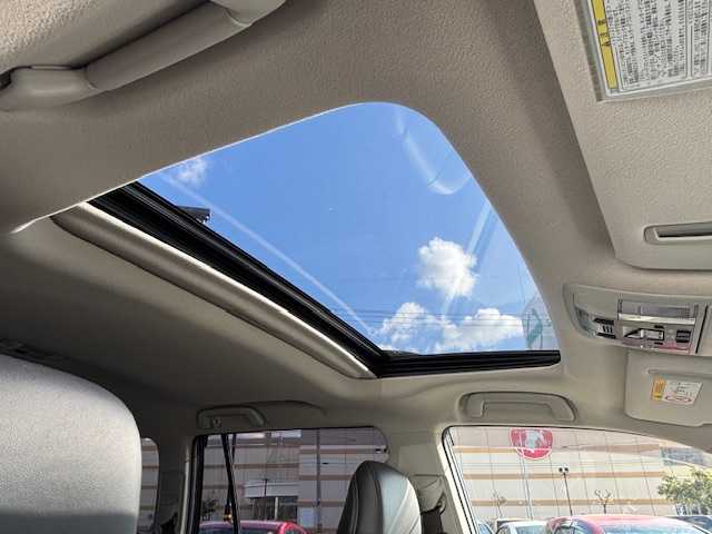 トヨタ ランドクルーザー プラド TZ－G 宮城県 2019(令1)年 4.7万km ホワイトパールクリスタルシャイン 登録時走行距離46663km/純正SDナビ/ワンセグTV/CD/DVD/Bluetooth/シートヒーター・クーラー/電動パワーシート/電動格納ミラー/ドライブレコーダー/コーナーセンサー/アラウンドビューモニター/バックカメラ/サンルーフ/追従クルーズコントロール/ステアリングリモコン/オートライト/オートマチックハイビーム/寒冷地仕様/ＥＴＣ/モデリスタフルエアロ/ＬＥＤライト