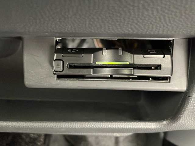 スズキ ラパン G 沖縄県 2013(平25)年 8万km アーバンブラウンパールメタリック 社外ナビ (AVN133M)/(ラジオ ＣＤ ＤＶＤ ＴＶ ＵＳＢ)/ＥＴＣ/スマートキー/プッシュスタート/オートエアコン/電動格納ミラー/フロアマット/パワーステアリング/パワーウィンドウ/ドアバイザー/ＡＡＣ