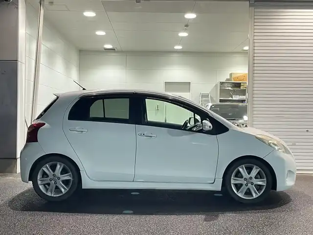 トヨタ ヴィッツ RS 福島県 2008(平20)年 9.4万km ホワイト 純正HDDナビ/CD/DVD/BT/SD/フルセグTV/社外車高調ローダウン/パドルシフト/キセノンライト/フォグライト/プッシュスタート/ドアバイザー/フロアマット