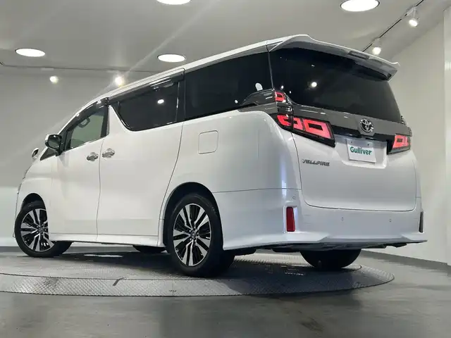 トヨタ ヴェルファイア Z Gエディション 愛知県 2018(平30)年 4.2万km ホワイトパールクリスタルシャイン 純正１０型Ｔコネクトナビ/(AM/FM/CD・DVD再生/フルセグTV/SD/Bluetooth)/バックカメラ/ツインムーンルーフ　/ＡＣ１００Ｖコンセント　/純正フリップダウンモニター　/デジタルインナーミラー　/ビルトインＥＴＣ２．０　/トヨタセーフティセンス　/　　-プリクラッシュセーフティ/　　-レーントレーニングアシスト（LTA)/　　-レーダークルーズコントロール（ACC)/　　-ロードサインアシスト（RSA)/　　-アダプティブハイビームシステム/両側パワースライドドア　/電動リアゲード　/シートヒーター/エアシート/オートブレーキホールド機能/クリアランスソナー