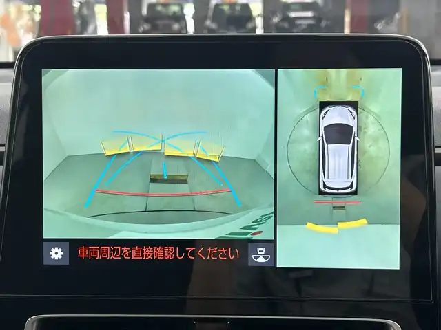 トヨタ アクア Z 愛知県 2022(令4)年 2.7万km プラチナホワイトパールマイカ トヨタチームメイト/・アドバンスドパーク/・ブラインドスポットモニター/・カラーヘッドアップディスプレイ/ブラインドスポットモニターセット/・パーキングブレーキサポート/・パノラミックビューモニター/合成皮革パッケージ/・合皮ファブリックシート/・パワーシート（運転席）/・シートヒーター（運転席助手席）/・ステアリングヒーター/純正１０．５インチディスプレイオーディオ/・ナビ/・Bluetooth/トヨタセーフティセンス　/・レーダークルーズコントロール　/・レーントレーシングアシスト/・プリクラッシュセーフティ/・オートマチックハイビーム/・ロードサインアシスト/Bi-BeamLEDヘッドライト/ナノイーX付オートエアコン/15インチ8本スポークアルミホイール