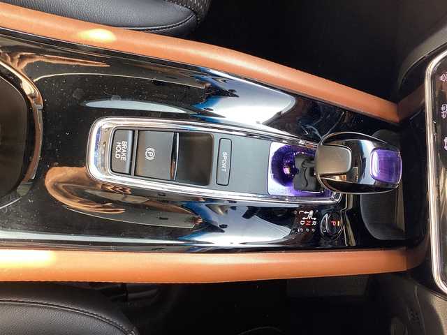 ホンダ ヴェゼル ハイブリッド Z 岡山県 2014(平26)年 6万km ホワイトオーキッドパール 純正ナビ/Bluetooth/フルセグTV/バックカメラ/ETC/ハーフレザーシート/Ｄ/Ｎシートヒーター/ドラレコ/社外18ＡＷ/LEDヘッドライト/オートライト/衝突軽減ブレーキ/クルーズコントロール/パドルシフト/スマートキー/プッシュスタート