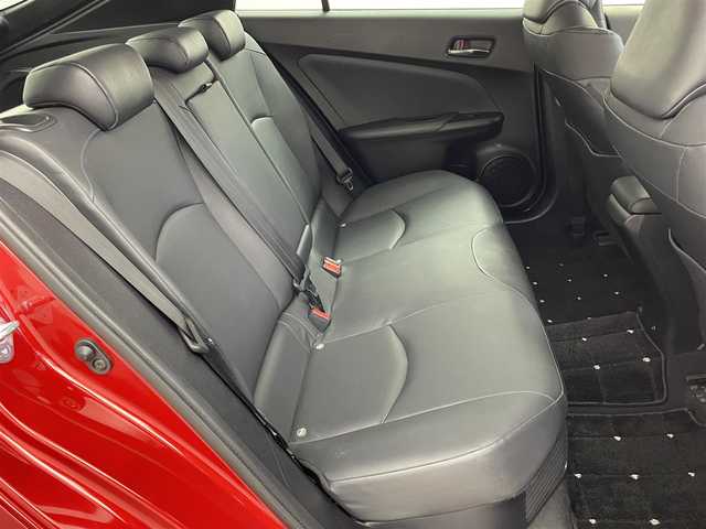 トヨタ プリウス Sツーリングセレクション 埼玉県 2019(平31)年 5.5万km エモーショナルレッドⅡ 純正9インチナビ バックカメラ セーフティセンス レーダークルーズコントロール黒革シート ETC 地デジフルセグTV LEDヘッドライト プッシュスタート スマートキー シートヒーター
