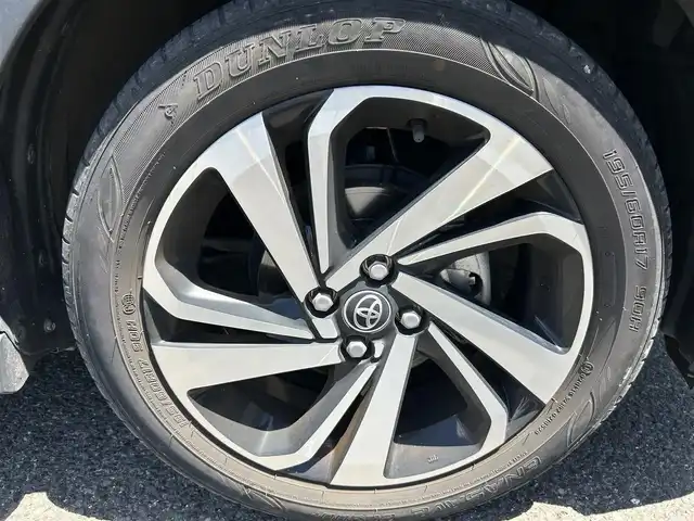 トヨタ ライズ Z 長崎県 2021(令3)年 6.8万km ナチュラルベージュマイカM ワンオーナー/純正9インチディスプレイオーディオ(BT/ラジオ/TV/Apple　Carplay/Android　Auto)/プッシュスタート/スマートキー/スペアキー/MTモード付AT/全車速追従機能付ACC/前後ドラレコ/ビルトインETC/デジタルインナーミラー/純正フロアマット/ドアバイザー/純正17インチアルミホイール/前席シートヒーター/ABS/VSC・TRC/イモビライザーシステム/スマートアシスト/前後コーナーセンサー/アイドリングストップ/LKC/SRSダブル・サイドエアバッグ/SRSカーテンエアバッグ/オートライト/取扱説明書/保証書/記録簿