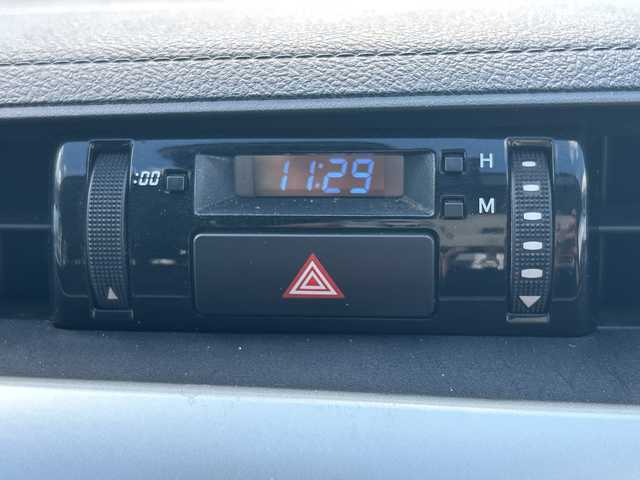 トヨタ ハイラックス Z 千葉県 2021(令3)年 10.7万km オキサイドブロンズM ナビＡＶＩＣ－ＲＷ７１１　バックカメラ　セーフティセンス　ＰＣＳ　ＬＤＡ　クルコン　ＤＶＤ　フルセグＴＶ　ＤＡＣ　サイドステップ　バックセンサー　ＬＥＤライト　オートライト　１７インチＡＷ