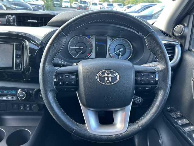 トヨタ ハイラックス Z 千葉県 2021(令3)年 10.7万km オキサイドブロンズM ナビＡＶＩＣ－ＲＷ７１１　バックカメラ　セーフティセンス　ＰＣＳ　ＬＤＡ　クルコン　ＤＶＤ　フルセグＴＶ　ＤＡＣ　サイドステップ　バックセンサー　ＬＥＤライト　オートライト　１７インチＡＷ