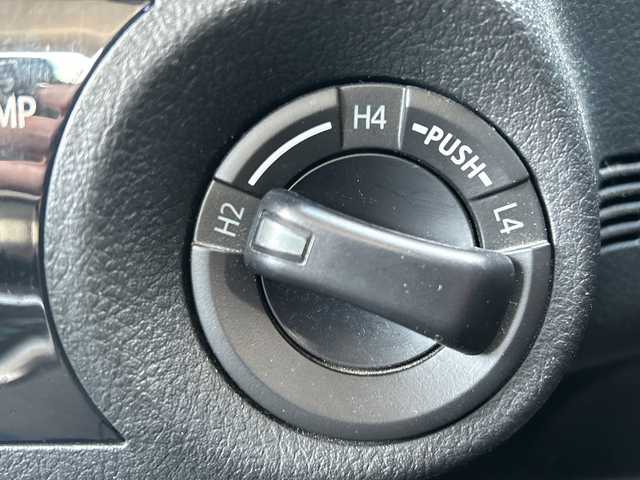 トヨタ ハイラックス Z 千葉県 2021(令3)年 10.7万km オキサイドブロンズM ナビＡＶＩＣ－ＲＷ７１１　バックカメラ　セーフティセンス　ＰＣＳ　ＬＤＡ　クルコン　ＤＶＤ　フルセグＴＶ　ＤＡＣ　サイドステップ　バックセンサー　ＬＥＤライト　オートライト　１７インチＡＷ