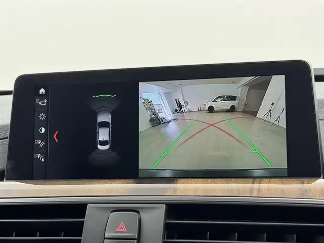 ＢＭＷ ３２０ｄ ラグジュアリー 福岡県 2018(平30)年 2.5万km 黒 純正ナビ/フルセグTV/ＥＴＣ　/ドライブレコーダー　/バックカメラ　/レーダークルーズコントロール　/ＢＳＭ　/レーンキープ　/クリアランスソナー　/横滑り防止装置　/アイドリングストップ/シートヒーター　/レザーシート　/パワーシート　/純正１７インチＡＷ　/ＬＥＤ