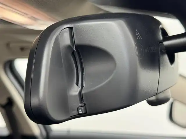 ＢＭＷ ３２０ｄ ラグジュアリー 福岡県 2018(平30)年 2.5万km 黒 純正ナビ/フルセグTV/ＥＴＣ　/ドライブレコーダー　/バックカメラ　/レーダークルーズコントロール　/ＢＳＭ　/レーンキープ　/クリアランスソナー　/横滑り防止装置　/アイドリングストップ/シートヒーター　/レザーシート　/パワーシート　/純正１７インチＡＷ　/ＬＥＤ