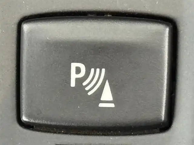 ＢＭＷ ３２０ｄ ラグジュアリー 福岡県 2018(平30)年 2.5万km 黒 純正ナビ/フルセグTV/ＥＴＣ　/ドライブレコーダー　/バックカメラ　/レーダークルーズコントロール　/ＢＳＭ　/レーンキープ　/クリアランスソナー　/横滑り防止装置　/アイドリングストップ/シートヒーター　/レザーシート　/パワーシート　/純正１７インチＡＷ　/ＬＥＤ