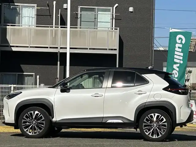トヨタ ヤリスクロス Z 宮城県 2021(令3)年 1.8万km ブラックマイカ/ホワイトパールクリスタルシャイン 2トーン /ワンオーナー//ディスプレイオーディオナビ//FM/AM/BT/USB/スマートフォン連携//アラウンドビューモニター//ハーフレザーシート//前席シートヒーター/D席パワーシート//レーダークルーズコントロール//プリクラッシュセーフティ//クリアランスソナー//ブラインドスポットモニター//レーンキープアシスト//ビルトインETC//LEDヘッドライト/オートハイビーム//社外AWスタッドレスタイヤ積込(205/65R16)