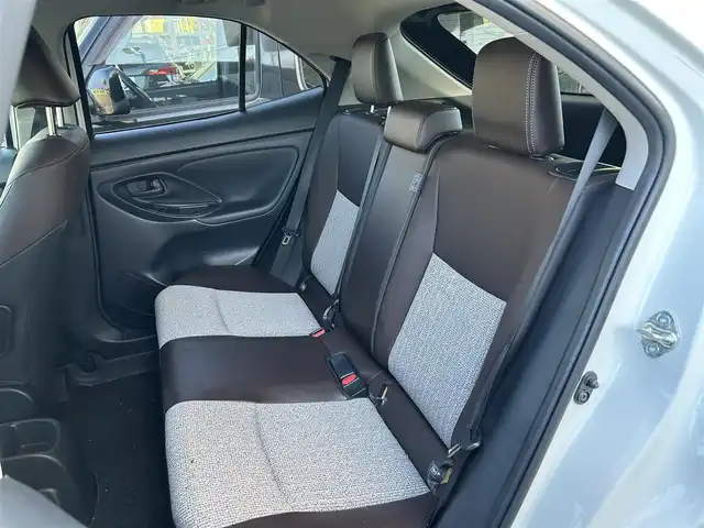 トヨタ ヤリスクロス Z 宮城県 2021(令3)年 1.8万km ブラックマイカ/ホワイトパールクリスタルシャイン 2トーン /ワンオーナー//ディスプレイオーディオナビ//FM/AM/BT/USB/スマートフォン連携//アラウンドビューモニター//ハーフレザーシート//前席シートヒーター/D席パワーシート//レーダークルーズコントロール//プリクラッシュセーフティ//クリアランスソナー//ブラインドスポットモニター//レーンキープアシスト//ビルトインETC//LEDヘッドライト/オートハイビーム//社外AWスタッドレスタイヤ積込(205/65R16)