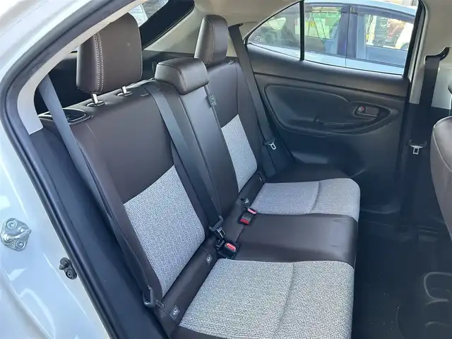 トヨタ ヤリスクロス Z 宮城県 2021(令3)年 1.8万km ブラックマイカ/ホワイトパールクリスタルシャイン 2トーン /ワンオーナー//ディスプレイオーディオナビ//FM/AM/BT/USB/スマートフォン連携//アラウンドビューモニター//ハーフレザーシート//前席シートヒーター/D席パワーシート//レーダークルーズコントロール//プリクラッシュセーフティ//クリアランスソナー//ブラインドスポットモニター//レーンキープアシスト//ビルトインETC//LEDヘッドライト/オートハイビーム//社外AWスタッドレスタイヤ積込(205/65R16)