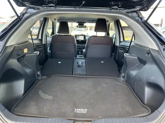 トヨタ ヤリスクロス Z 宮城県 2021(令3)年 1.8万km ブラックマイカ/ホワイトパールクリスタルシャイン 2トーン /ワンオーナー//ディスプレイオーディオナビ//FM/AM/BT/USB/スマートフォン連携//アラウンドビューモニター//ハーフレザーシート//前席シートヒーター/D席パワーシート//レーダークルーズコントロール//プリクラッシュセーフティ//クリアランスソナー//ブラインドスポットモニター//レーンキープアシスト//ビルトインETC//LEDヘッドライト/オートハイビーム//社外AWスタッドレスタイヤ積込(205/65R16)