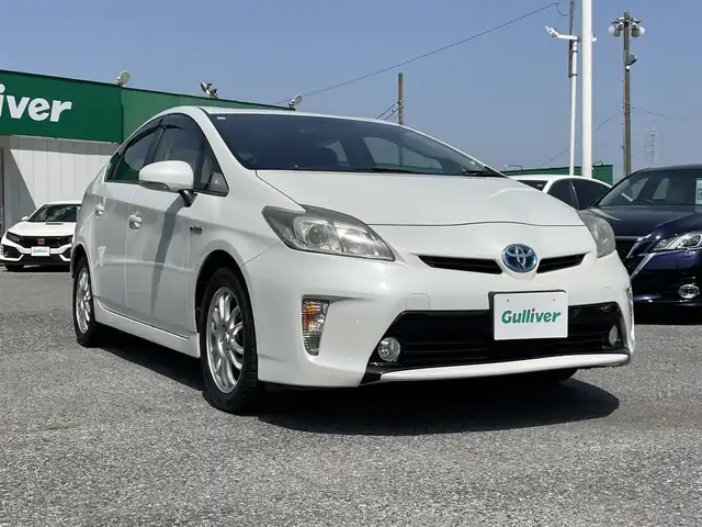トヨタ プリウス S 千葉県 2012(平24)年 9.3万km ホワイトパールクリスタルシャイン 純正SDナビ【NSZT-W62G】/バックカメラ/スマートキー/純正キセノンヘッドライト/フォグランプ/社外16インチアルミホイール/ドアバイザー/サイド＆カーテンエアバッグ
