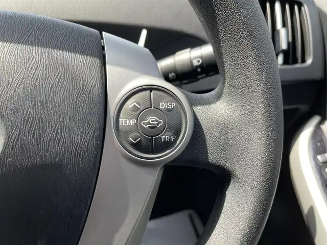 トヨタ プリウス S 千葉県 2012(平24)年 9.3万km ホワイトパールクリスタルシャイン 純正SDナビ【NSZT-W62G】/バックカメラ/スマートキー/純正キセノンヘッドライト/フォグランプ/社外16インチアルミホイール/ドアバイザー/サイド＆カーテンエアバッグ