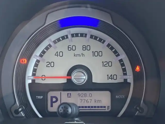 スズキ ハスラー J 島根県 2019(令1)年 0.8万km フェニックスレッドパール/ブルーイッシュブラックパール ワンオーナー /社外メモリナビ (CD/DVD/BT/フルセグ)/衝突被害軽減ブレーキ/車線逸脱警告/前方ドライブレコーダー/アイドリングストップ/運転席シートヒーター/オートライト/LEDヘッドライト/ステアリングリモコン/電動格納ミラー/純正ドアバイザー/純正フロアマット/社外AW付きスタッドレスタイヤ積み込み/取扱説明書/保証書/スペアキー×1