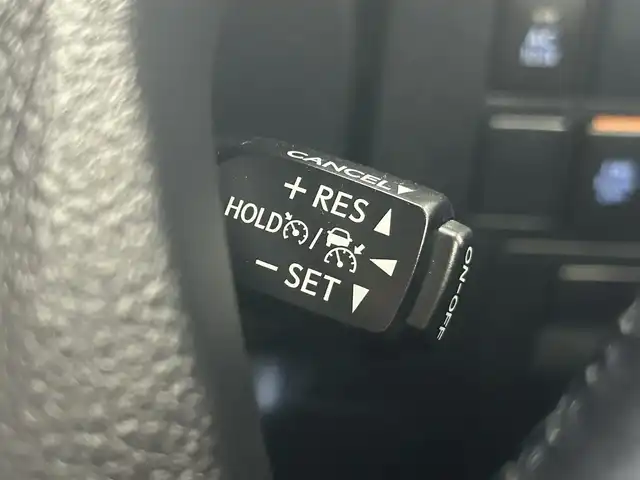 トヨタ アルファードハイブリット SR 千葉県 2020(令2)年 2.6万km ホワイトパールクリスタルシャイン トヨタセーフティセンス/　・プリクラッシュセーフティ/　・オートマチックハイビーム /　・レーンディパーチャーアラート（LDA）/　・ロードサインアシスト（RSA）/　・先行車発進お知らせ機能/　・BSM/　・クリアランスソナー /　・レーダークルーズコントロール/純正ディスプレイオーディオ/　ナビキット/フルセグTV/CD/DVD/BT/純正12インチフリップダウンモニター/デジタルインナーミラー/両側パワースライドドア/パワーバックドア/ビルトインETC2.0/ブラックレザーシート/パワーシート/前席シートヒーター/エアシート/LEDヘッドライト/フォグライト/社外20インチアルミホイール/TEIN車高調