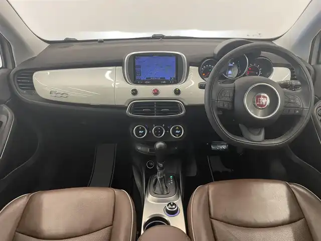 フィアット ５００Ｘ ポップスタープラス 岡山県 2017(平29)年 4.9万km BIANCO GHIACCIO ワンオーナー/社外メモリナビ【AVIC-RL05】/(DVD/ワンセグTV/Bluetooth/USB/MSV)/バックカメラ/クルーズコントロール/衝突軽減ブレーキ/ブラインドスポットモニター/HIDヘッドライト/スマートキー/ETC/レザーシート/前席パワーシート/前席シートヒーター/レーンアシスト/パドルシフト/横滑り防止機能/純正18インチアルミホイール/保証書/取扱説明書