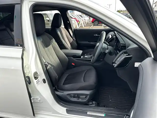 トヨタ クラウン ハイブリッド S Cパッケージ 宮城県 2019(令1)年 1.4万km ホワイトパールクリスタルシャイン ムーンルーフ/＝＝＝/モデリスタエアロ（F/S/R）/モデリスタ19インチAW/セーフティセンス/・プリクラッシュセーフティ/・レーントレーシングアシスト/・レーダークルーズコントロール/・オートマチックハイビーム/・ロードサインアシスト/・先行車発進告知機能/ブラインドスポットモニター/リアクロストラフィックオートブレーキ/リアクロストラフィックアラート/カラーヘッドアップディスプレイ/純正ナビ/・CD/DVD/・Bluetooth/・フルセグTV/バックカメラ/ビルトインETC/ドライブレコーダー/AC100V/100Wコンセント/パワーシート/シートヒーター/ステアリグヒーター/革巻きステアリング/ステアリングスイッチ/パドルシフト/電動パーキングブレーキ/ブレーキホールド/LEDヘッドランプ/フォグランプ/オートライト/スマートキー＆プッシュスタート/電動格納ミラー/純正フロアマット/純正ドアバイザー/W/サイド/カーテンエアバッグ