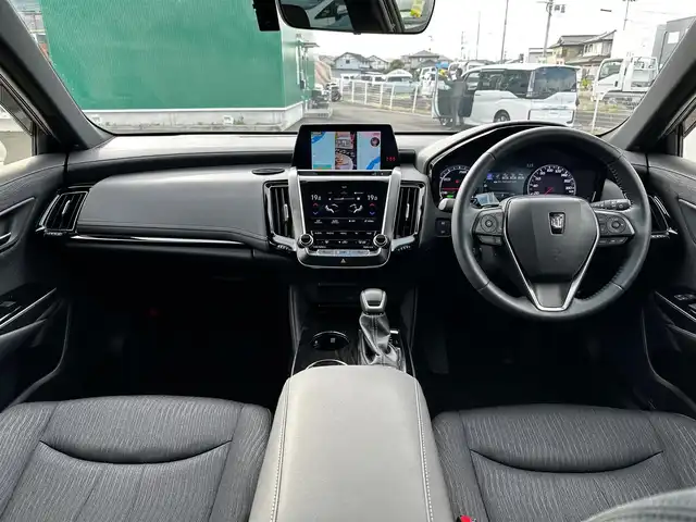トヨタ クラウン ハイブリッド S Cパッケージ 宮城県 2019(令1)年 1.4万km ホワイトパールクリスタルシャイン ムーンルーフ/＝＝＝/モデリスタエアロ（F/S/R）/モデリスタ19インチAW/セーフティセンス/・プリクラッシュセーフティ/・レーントレーシングアシスト/・レーダークルーズコントロール/・オートマチックハイビーム/・ロードサインアシスト/・先行車発進告知機能/ブラインドスポットモニター/リアクロストラフィックオートブレーキ/リアクロストラフィックアラート/カラーヘッドアップディスプレイ/純正ナビ/・CD/DVD/・Bluetooth/・フルセグTV/バックカメラ/ビルトインETC/ドライブレコーダー/AC100V/100Wコンセント/パワーシート/シートヒーター/ステアリグヒーター/革巻きステアリング/ステアリングスイッチ/パドルシフト/電動パーキングブレーキ/ブレーキホールド/LEDヘッドランプ/フォグランプ/オートライト/スマートキー＆プッシュスタート/電動格納ミラー/純正フロアマット/純正ドアバイザー/W/サイド/カーテンエアバッグ