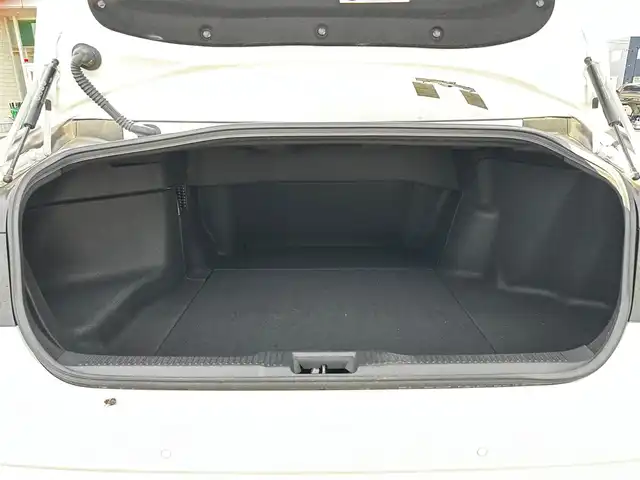 トヨタ クラウン ハイブリッド S Cパッケージ 宮城県 2019(令1)年 1.4万km ホワイトパールクリスタルシャイン ムーンルーフ/＝＝＝/モデリスタエアロ（F/S/R）/モデリスタ19インチAW/セーフティセンス/・プリクラッシュセーフティ/・レーントレーシングアシスト/・レーダークルーズコントロール/・オートマチックハイビーム/・ロードサインアシスト/・先行車発進告知機能/ブラインドスポットモニター/リアクロストラフィックオートブレーキ/リアクロストラフィックアラート/カラーヘッドアップディスプレイ/純正ナビ/・CD/DVD/・Bluetooth/・フルセグTV/バックカメラ/ビルトインETC/ドライブレコーダー/AC100V/100Wコンセント/パワーシート/シートヒーター/ステアリグヒーター/革巻きステアリング/ステアリングスイッチ/パドルシフト/電動パーキングブレーキ/ブレーキホールド/LEDヘッドランプ/フォグランプ/オートライト/スマートキー＆プッシュスタート/電動格納ミラー/純正フロアマット/純正ドアバイザー/W/サイド/カーテンエアバッグ